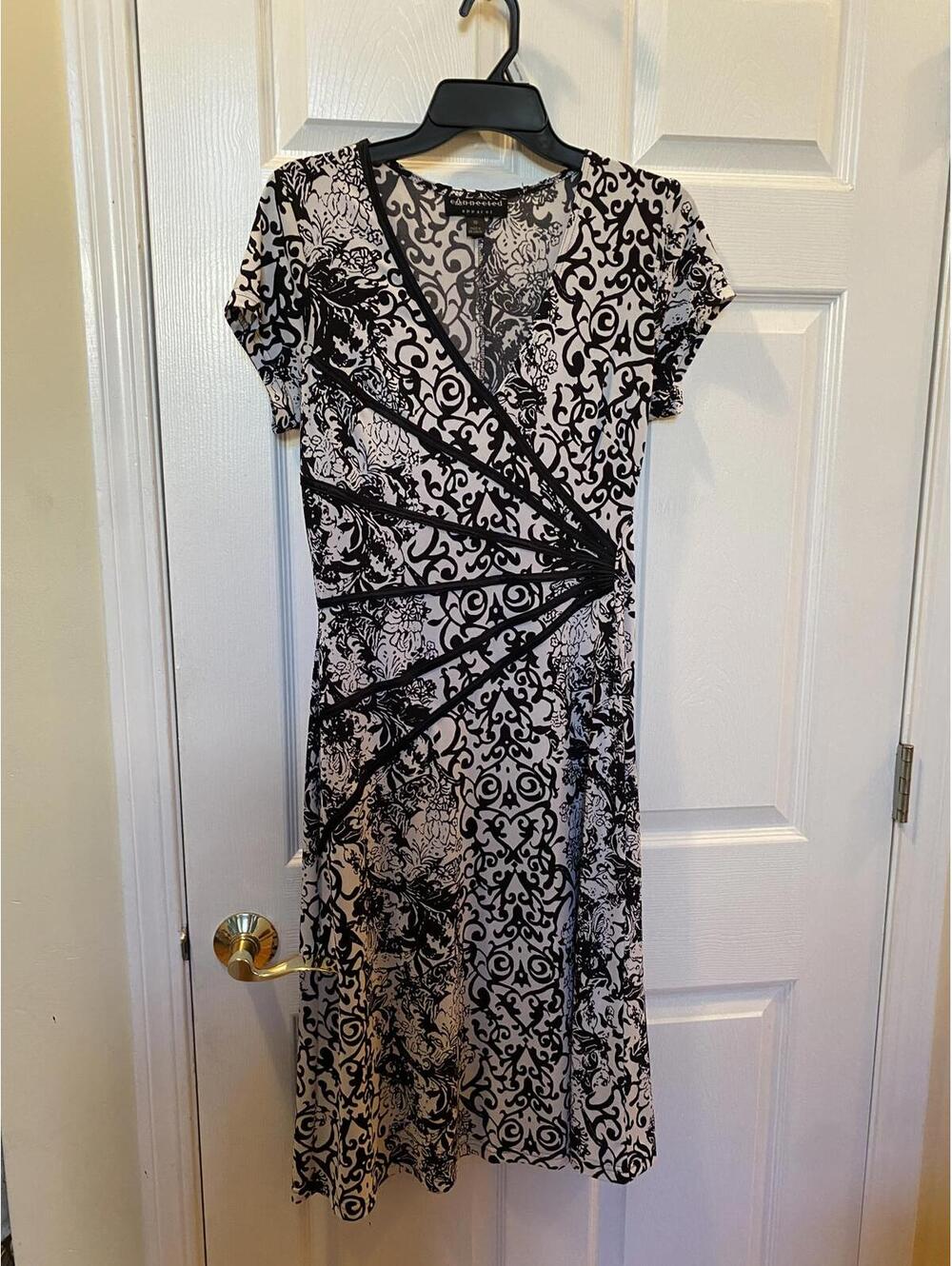 Connected Apparel Black and White Patterned Women's Casual Dress Size 10